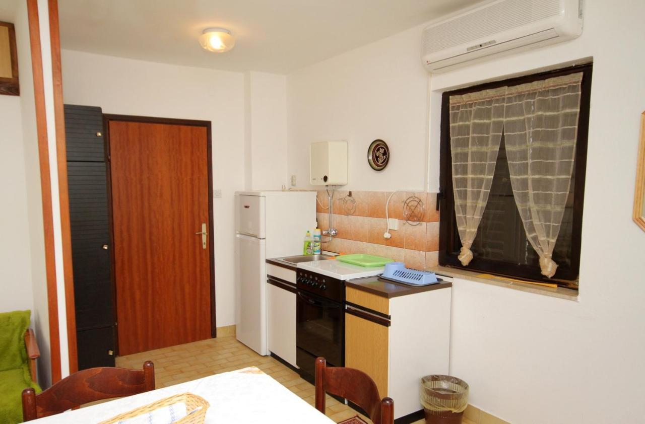 Apartment Krk 5318A Krk Town Exterior foto
